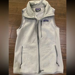 Patagonia Women’s Vest Size Small